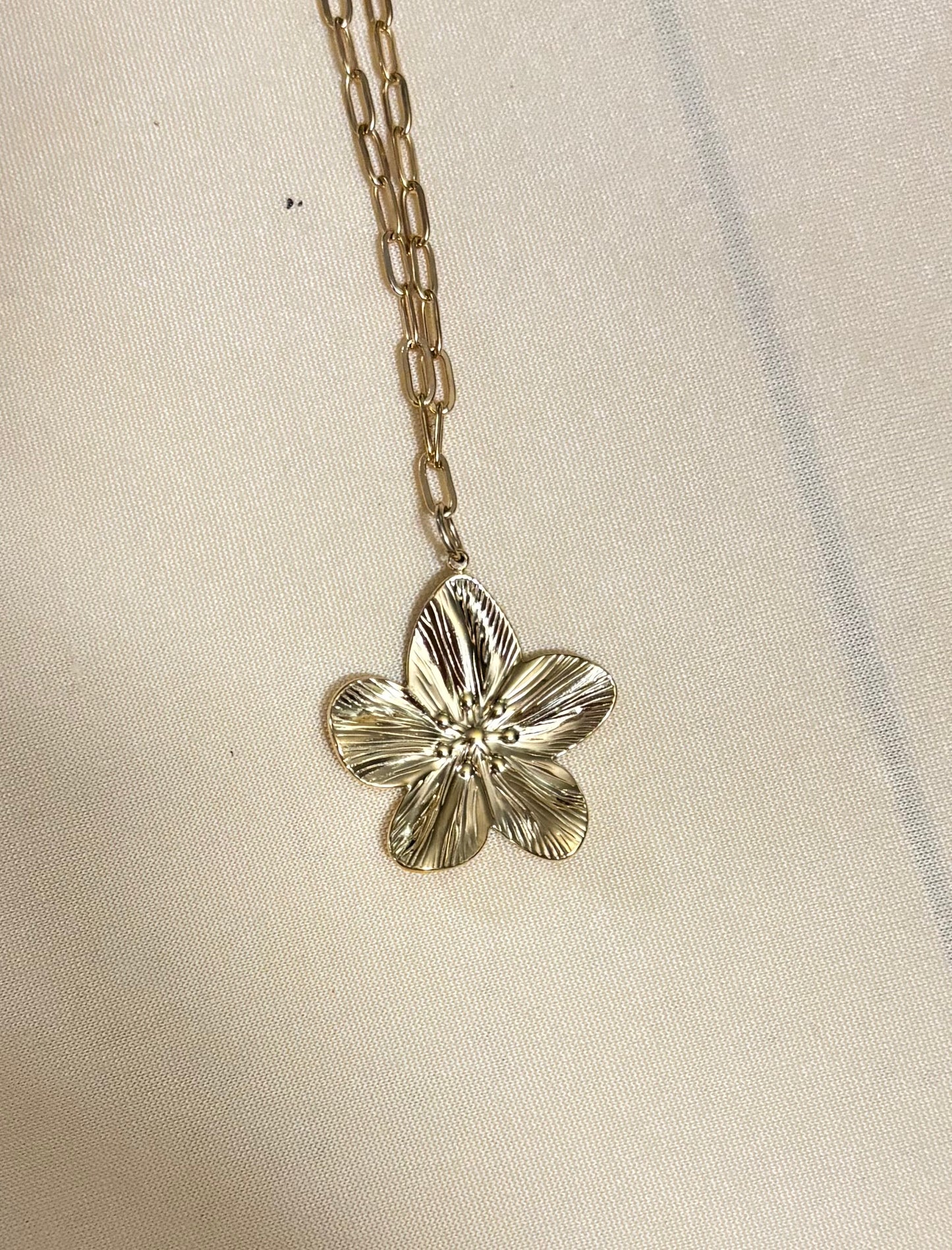 Golden flower necklace