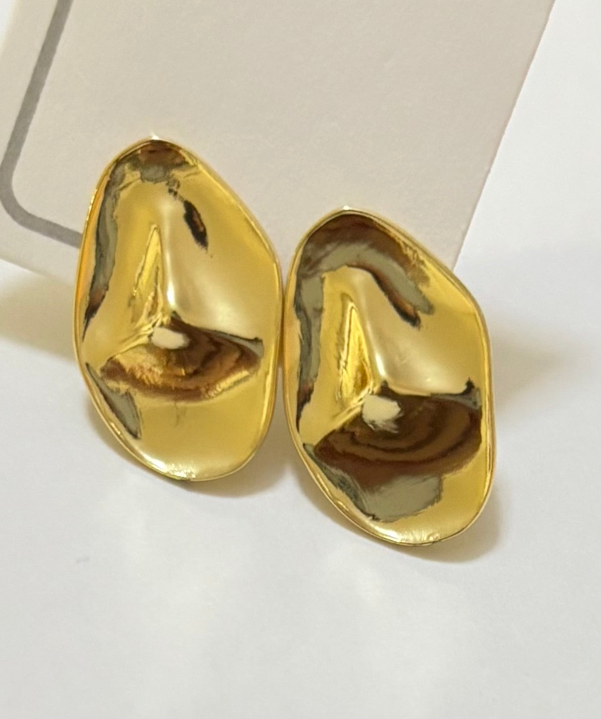 Golden leaf drop earrings