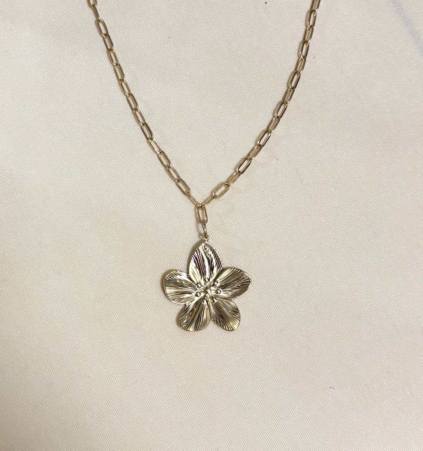 Golden flower necklace